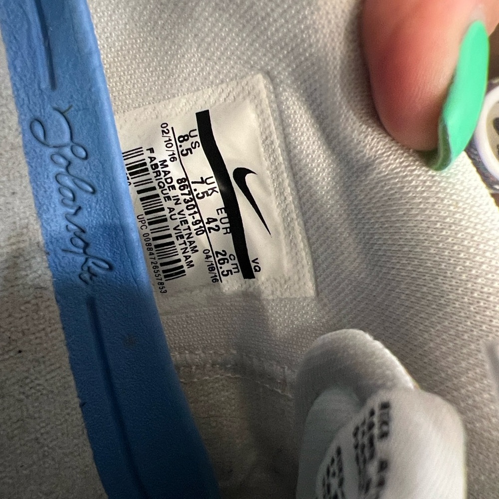 Nike SB Solarsoft Multicolor Sneakers - Picture 2 of 6
